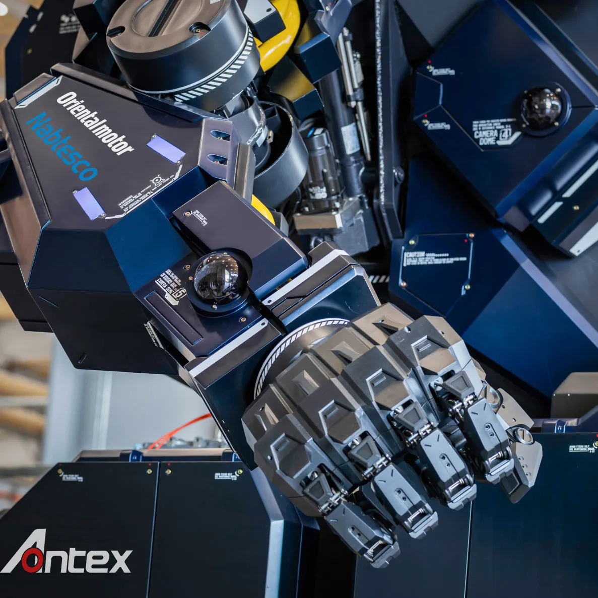 搭乗操作型ロボット「ARCHAX(アーカックス)」ハンド部