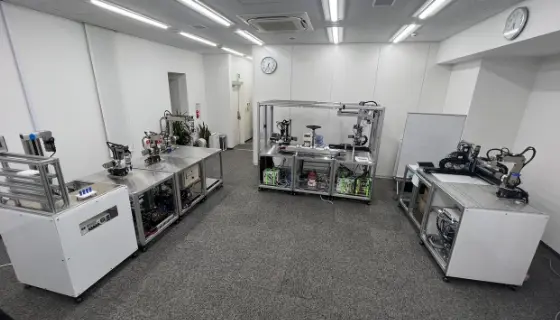 Robot Lab（ロボットラボ）